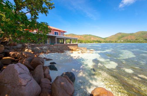 Praslin Island Villa | La Saline