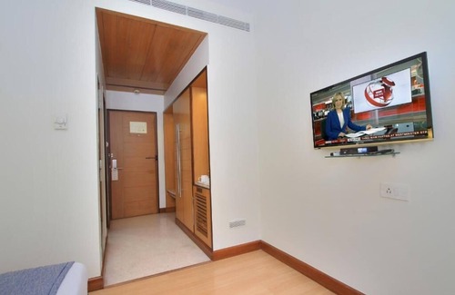 5th Block Hotel | LA SARA GRAND