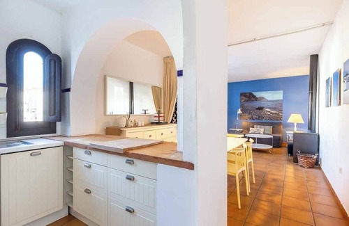 Agua Amarga House | La Sardineta, Lujo Discreto en Aguamarga con Piscina y muy Cerca de la Playa