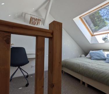 Saint-Aubin-Epinay Apartment | La sellerie - small barn