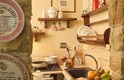 Mora House | La Sentinella. Chalet on the hills of Assisi with swimming pool and nature park