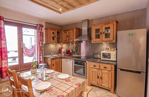 Lanslevillard Apartment | La Soldanelle
