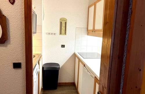 Les Avanchers-Valmorel Apartment | La Souche 15 - Roomy 2-room apartment close to the village centre