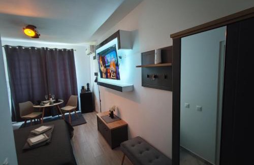 Onesti Apartment | La Srour