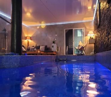 Rodez Bed & Breakfast | La Suite Secrète