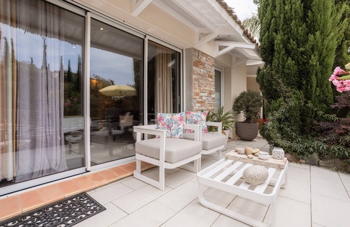 Saint-Nazaire Apartment | 'La Suite' with Shared Pool, Wi-Fi and Air Conditioning
