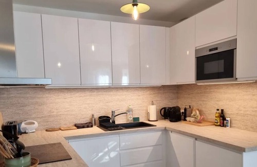 Honfleur Apartment | La Symphonie | Elevator | Honfleur City Center | 2 Guests
