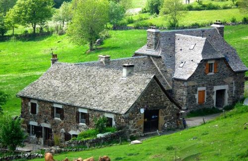 Le Monastier-Pin-Mories Bed & Breakfast | La Tarabelle