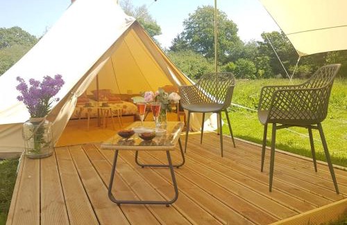 Ploumilliau Bed & Breakfast | La tente de kergomar