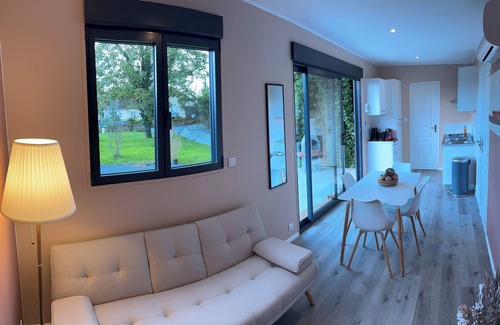 Loches Ski Chalet | La tiny T Loches, close to Beauval Zoo and the Châteaux.