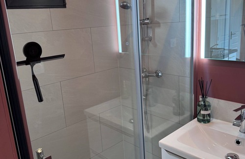 Loches Ski Chalet | La tiny T Loches, close to Beauval Zoo and the Châteaux.