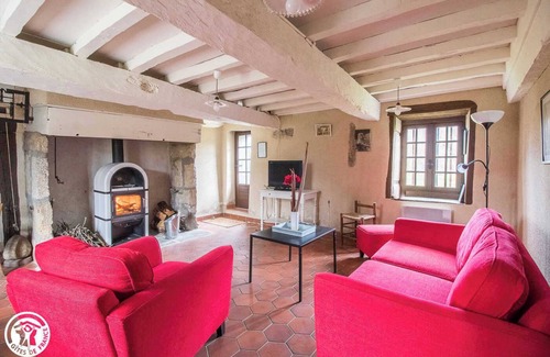 Thiers House | La Tour - THIERS - Gîte