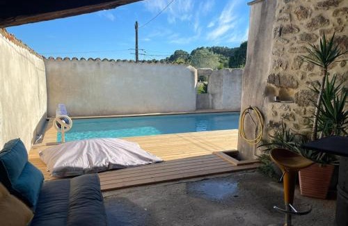 Saint-Julien-du-Serre House | La Trêve - Mas 12 personnes rénové avec Piscine