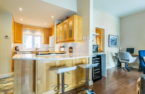 Eastman Ski Chalet | La Tranquilla - calm & comfort