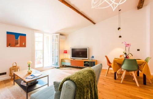 Old Town Apartment | LA TREILLE AP4334 By Riviera Holiday Homes