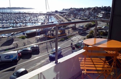 La Trinite-sur-Mer Apartment | La Trinité/Mer - 2-room apartment -31m²- Port view