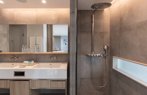 Khuekkhak Hotel | La Vela Khao Lak