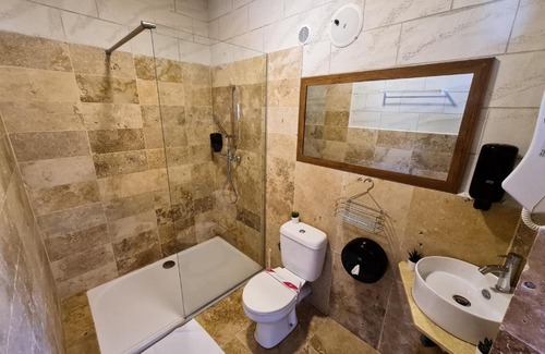 Dubova House | La Vella Resort