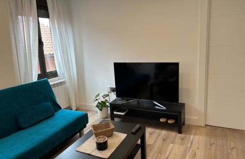 Old Town Apartment | La Ventana de San Isidoro