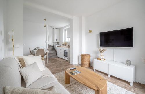 Chantiers Apartment | La Versaillaise Bucolique - Stationnement privatif - Proche Gare Chantiers