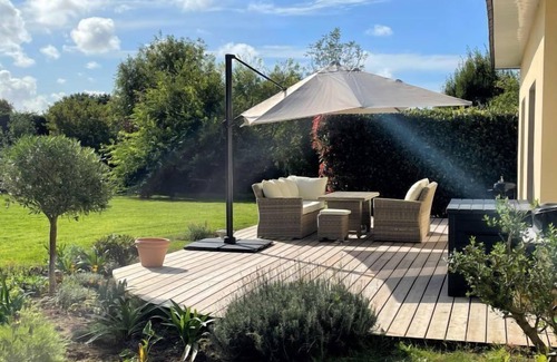 Lanhouarneau House | La Vie en Rose by Interhome
