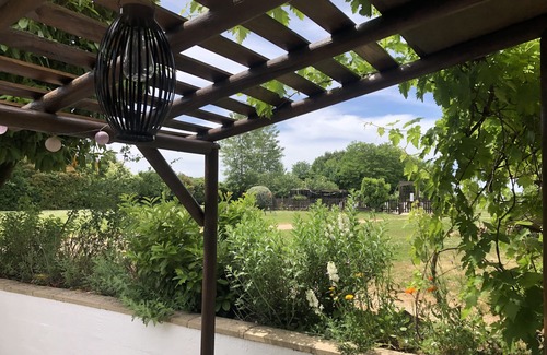 Hanc House | La Vigne- Beautiful 2 bed converted barn with shared solar heated Swimming Pool.