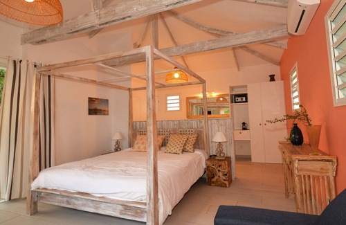 La Saline Les Bains House | La Villa De La Plage