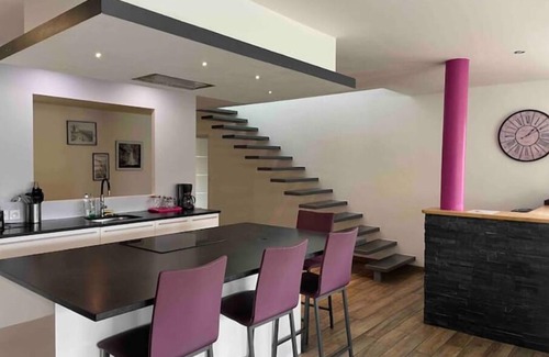 Loc-Eguiner Villa | LA Villa DE Logui