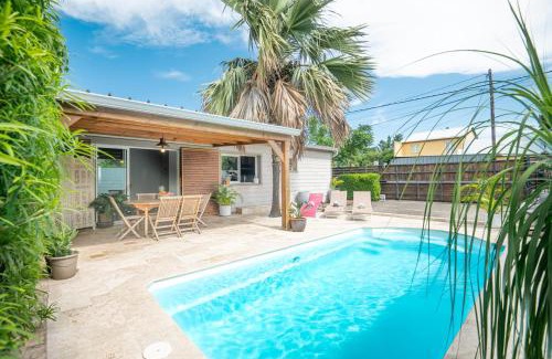 Etang Sale Les Bains Villa | La Villa des Lataniers