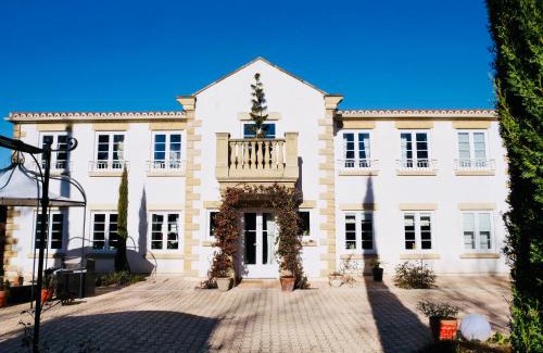 Callian House | La villa du Bau Reddoun ,piscine ,jardin , jolie vue sur Callian, calme et serenite
