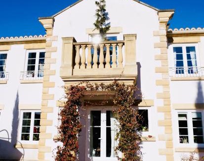 Callian House | La villa du Bau Reddoun ,piscine ,jardin , jolie vue sur Callian, calme et serenite