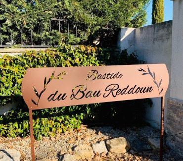 Callian House | La villa du Bau Reddoun ,piscine ,jardin , jolie vue sur Callian, calme et serenite