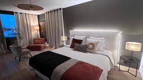 Fronsac Bed & Breakfast | La Villa Tonga - Chambres d'hôtes à Fronsac