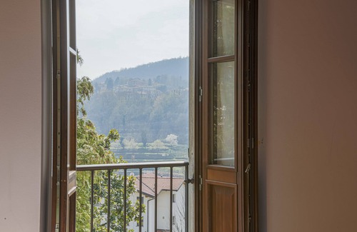 Como Apartment | La Villa Varenna