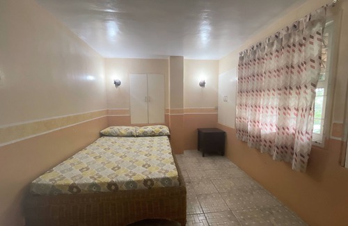Mataas Na Kahoy Hotel | La Virginia Leisure Park and Amusement Resort