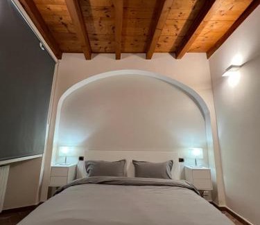 Malgrate Apartment | LA VOLTA - ANTESITUM - historic, on the lake