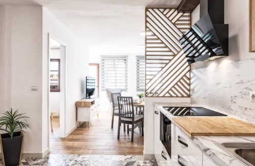 Los Llanos Apartment | La Zarza by Huskalia