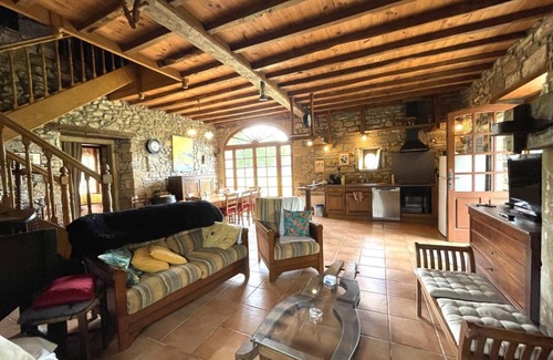 Asson House | LABES - ASSON - Gîte