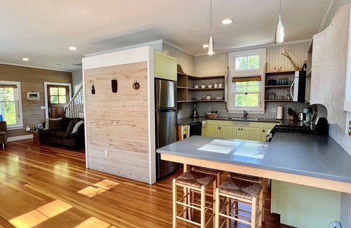 Magnolia House | LABOR DAY SPECIAL: Save 10%! Come enjoy last weekend of summah on PRIVATE beach!