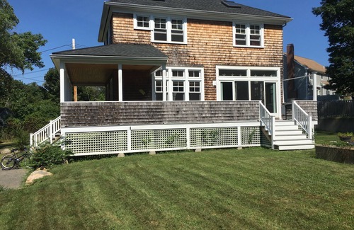 Magnolia House | LABOR DAY SPECIAL: Save 10%! Come enjoy last weekend of summah on PRIVATE beach!