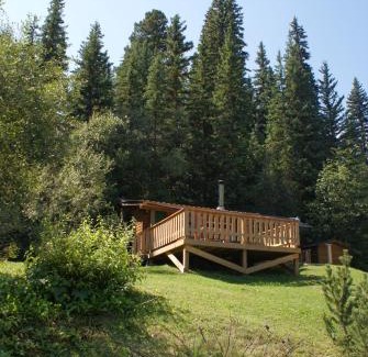 Bridge Lake Cabin | Lac Des Roches Resort
