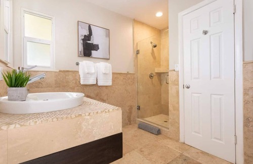 Ladera Heights Apartment | Ladera Resort - The Chef's Suite