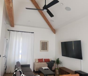 Ladera Heights Apartment | Ladera Retreat near Sofi Stadium, LAX, Beach