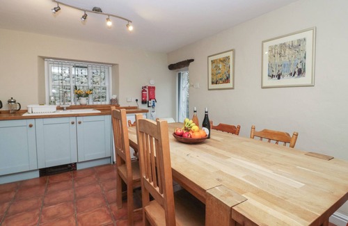 Meathop Cottage | LADY BARN, pet friendly, with open fire in Grange-Over-Sands