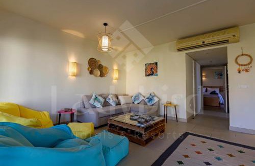 Sahl Hasheeh Apartment | Ladybird - Veranda Beach House