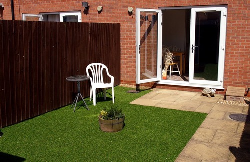 Grimsby House | Ladysmith House (4 bedrooms) Serviced Accomodation