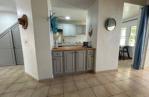 Arue House | Lafayette 2 - Cozy Beachside House in Arue