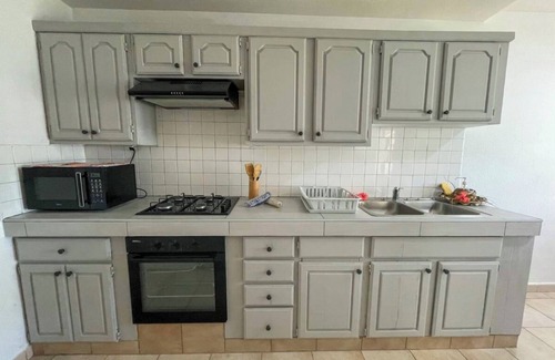 Arue House | Lafayette 2 - Cozy Beachside House in Arue