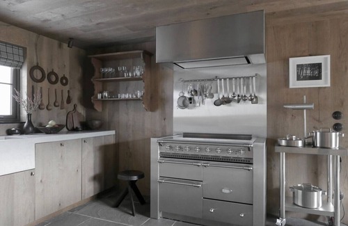 Ballater House | Laggan cottage where art and nature meet
