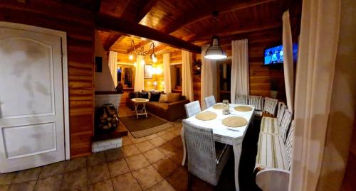 Gorzewo Cabin | LAGO BLANCO